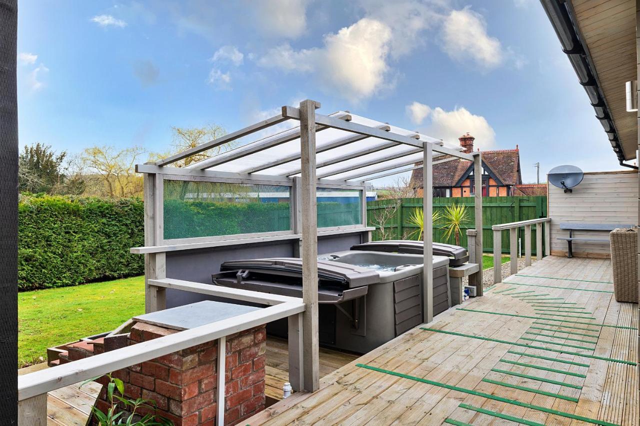 Finest Retreats - Garden Lodge Craven Arms Bagian luar foto